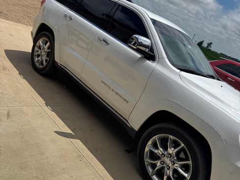 Used 2014 Jeep Grand Cherokee Summit AWD/4WD image 17
