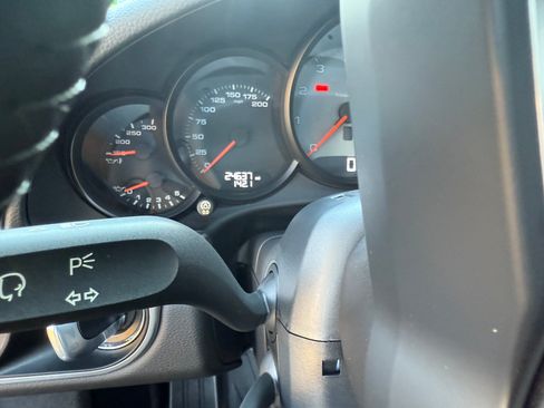 Used 2017 Porsche 911 Carrera S image 2
