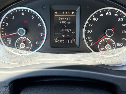 Used 2012 Volkswagen Tiguan SE FWD image 19