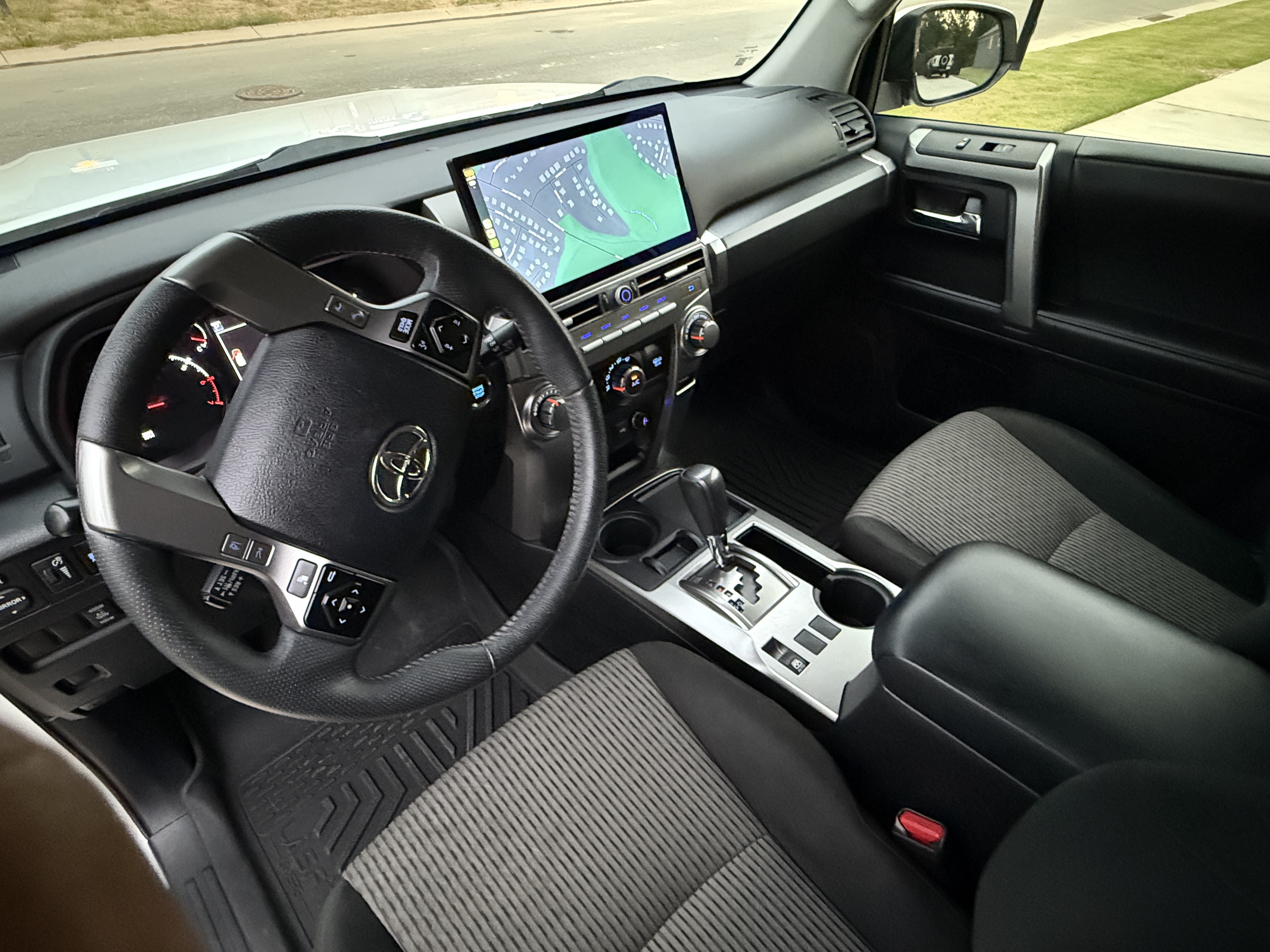 Used 2023 Toyota 4Runner SR5 RWD image 4