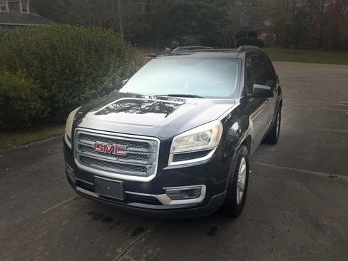Used 2013 GMC Acadia SLE image 1