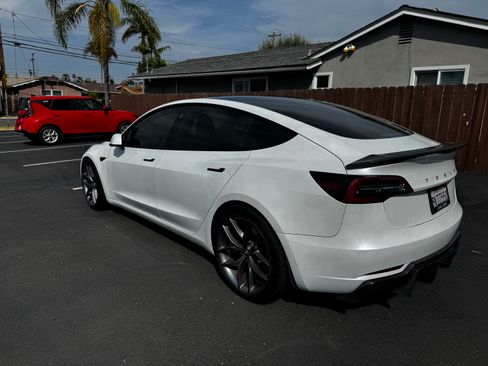 Used 2020 Tesla Model 3 Performance AWD/4WD image 2