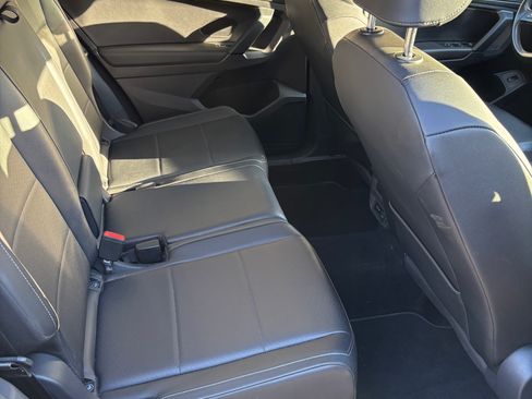 Used 2019 Volkswagen Tiguan S AWD/4WD image 10