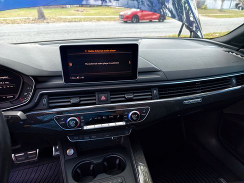 Used 2019 Audi S5 Premium Plus w/ Premium Plus image 13