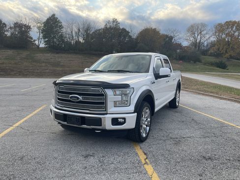 Used 2016 Ford F150 Limited w/ Trailer Tow Package image 8