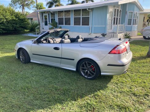 Used 2004 Saab 9-3 Aero image 1