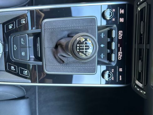 Used 2023 Porsche 911 Carrera 4S AWD/4WD image 12