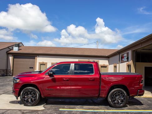 Used 2022 RAM 1500 Limited image 1