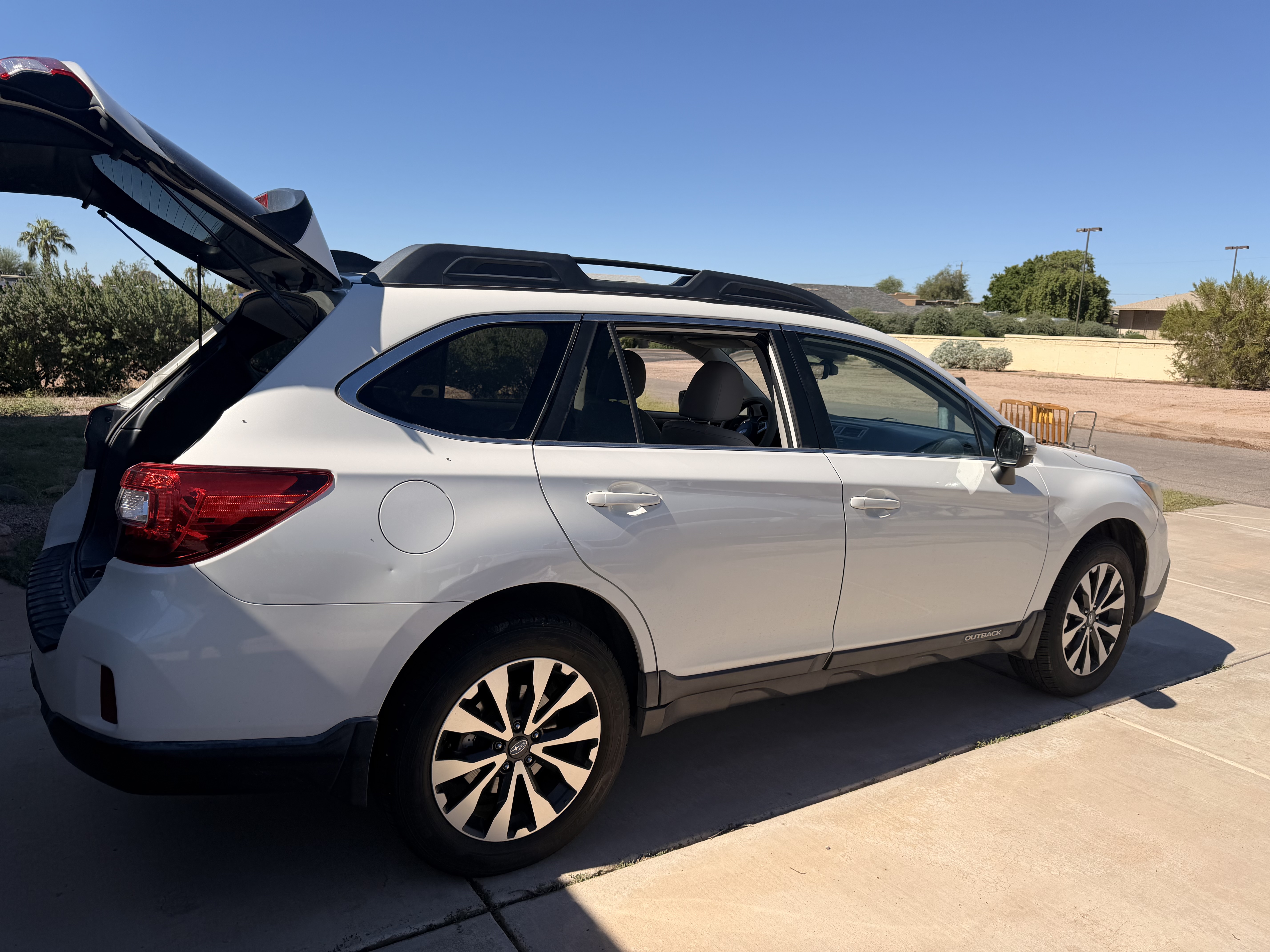Used 2017 Subaru Outback 2.5i Limited AWD/4WD image 8