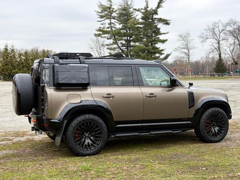 Used 2024 Land Rover Defender 110 X image 15