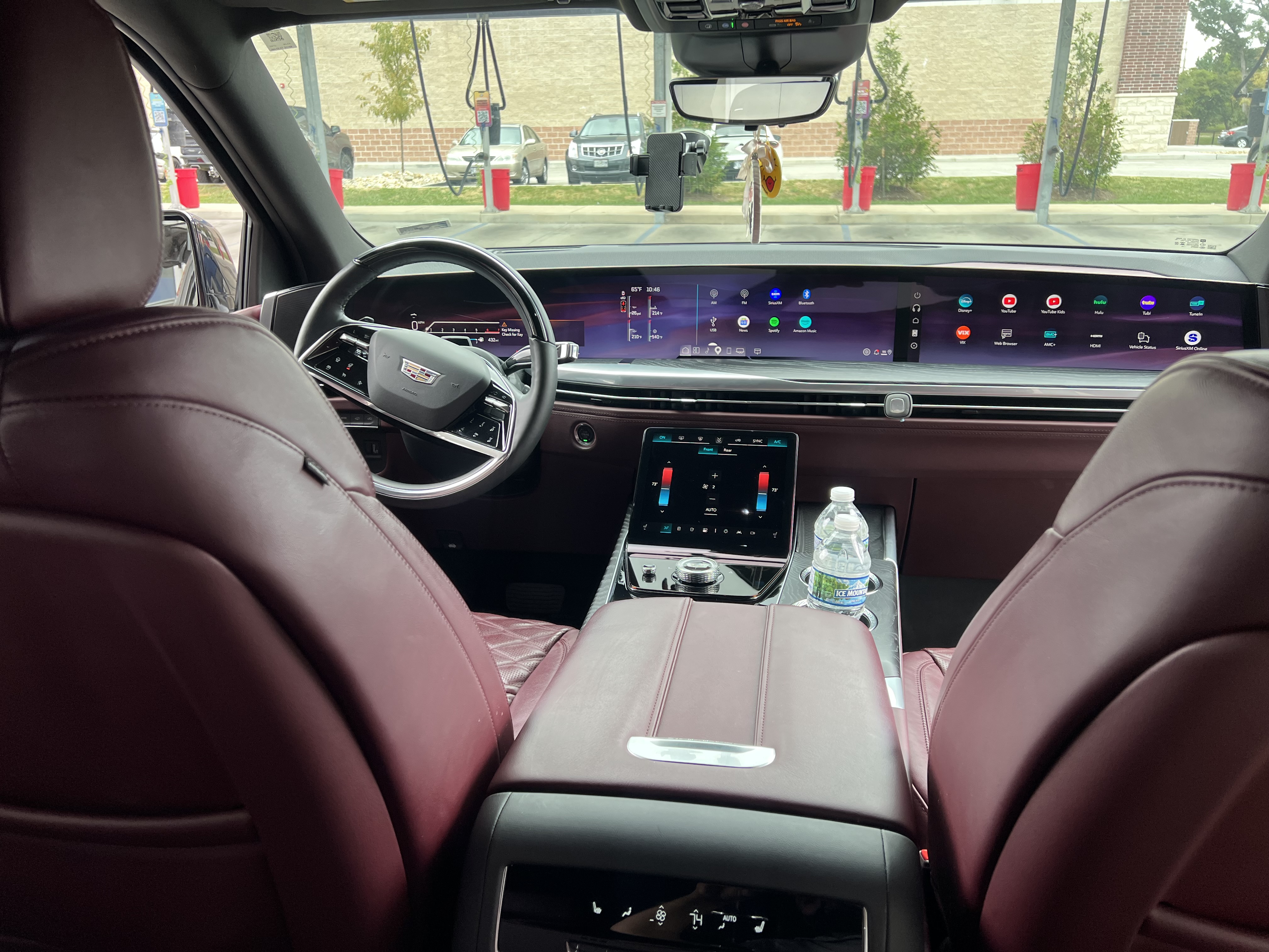 Used 2025 Cadillac Escalade ESV Sport w/ Touring Package AWD/4WD image 14