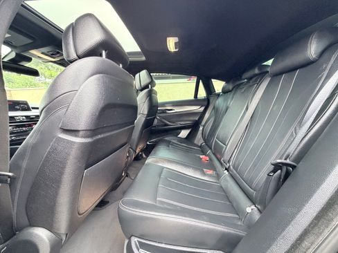 Used 2018 BMW X6 sDrive35i RWD image 18