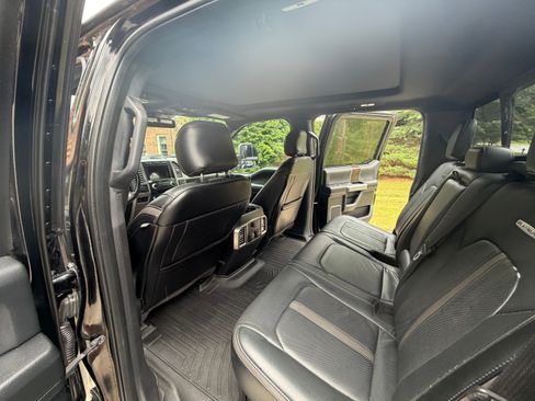Used 2017 Ford F250 Platinum w/ Platinum Ultimate Package AWD/4WD image 2