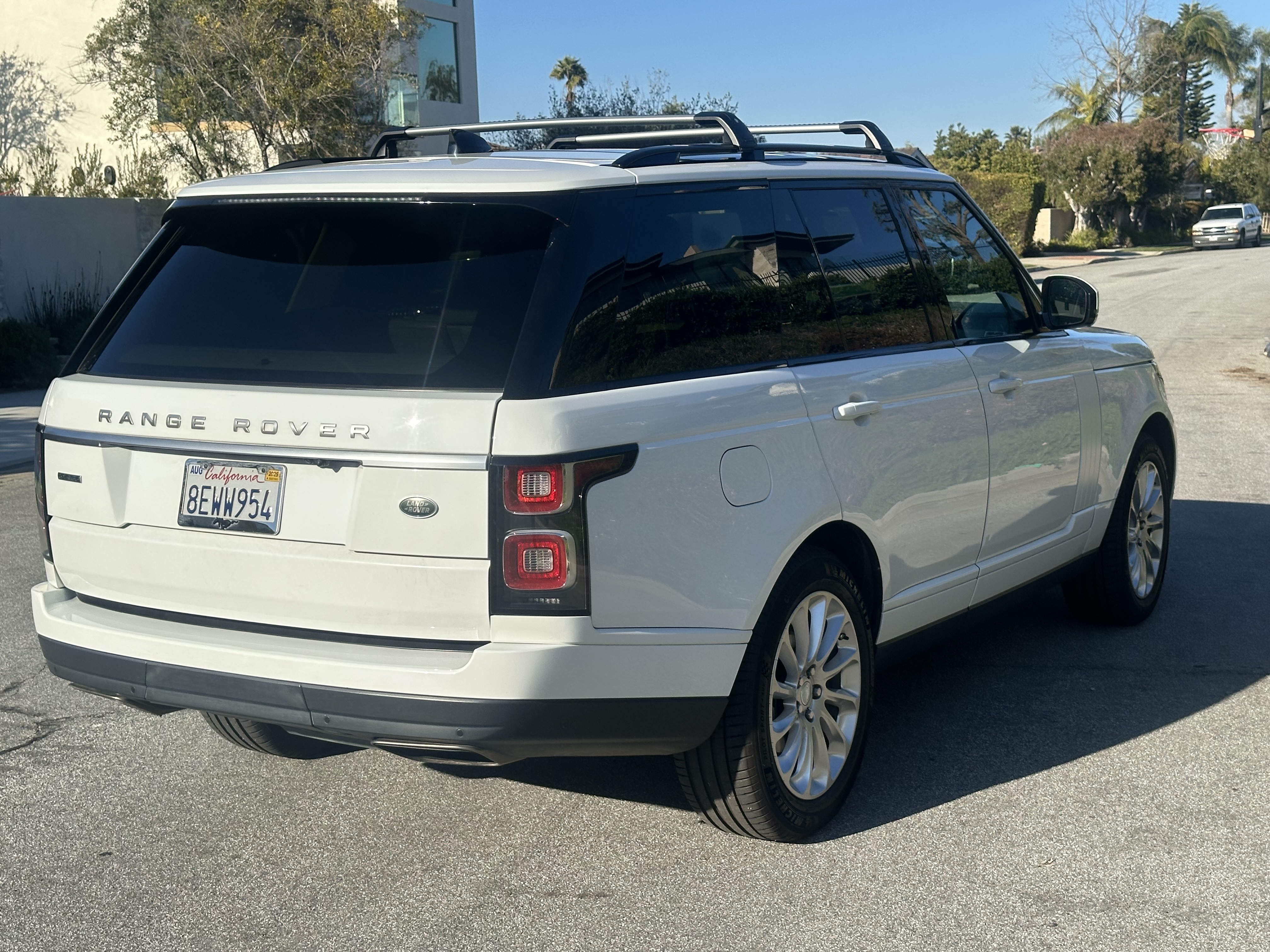 Used 2018 Land Rover Range Rover HSE AWD/4WD image 6