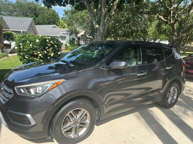 Used 2018 Hyundai Santa Fe Sport FWD image 2