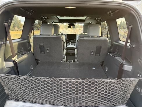 Used 2024 Lexus GX 550 w/ Accessory Package (Z1) image 17