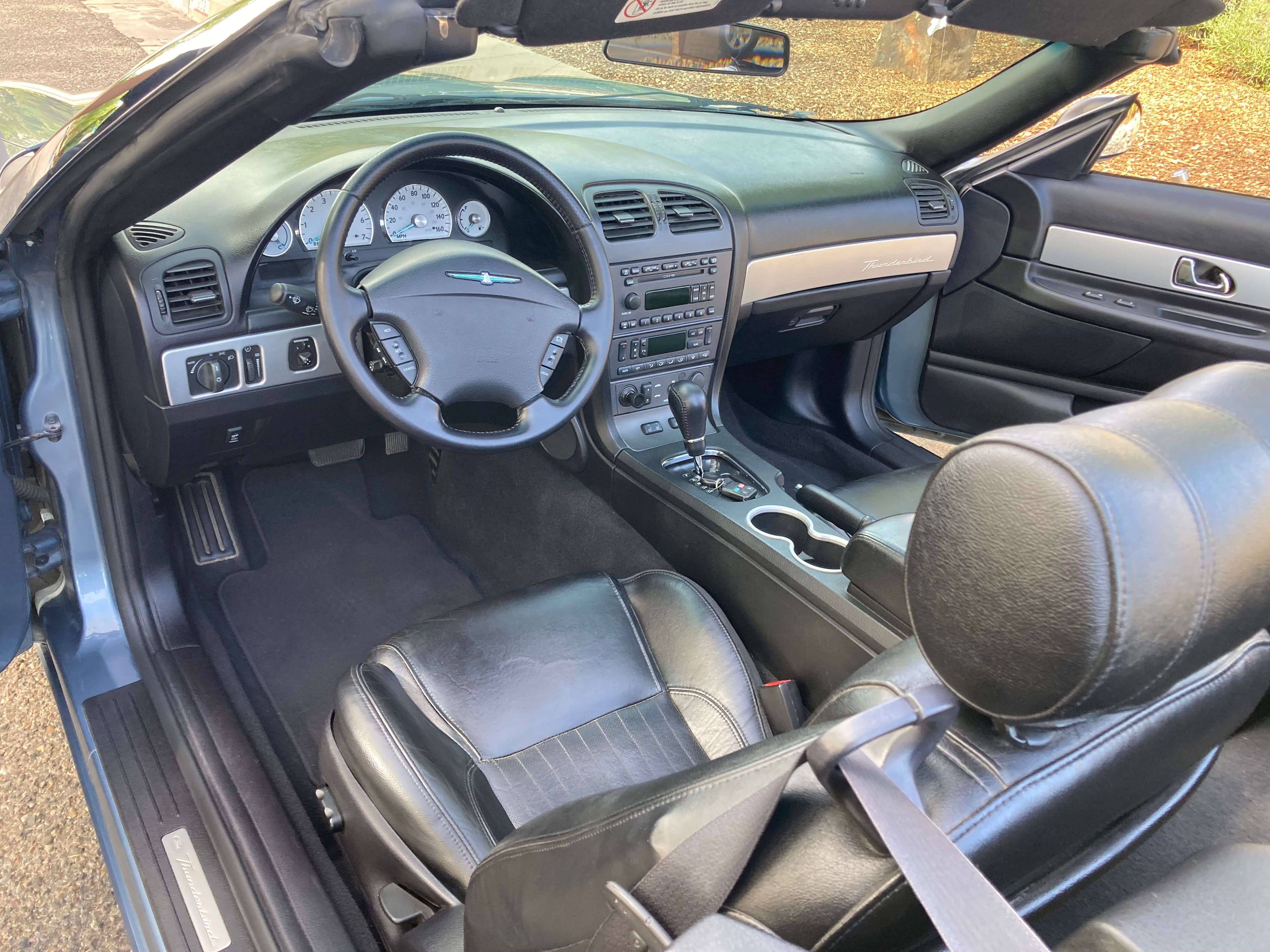 Used 2005 Ford Thunderbird RWD image 23