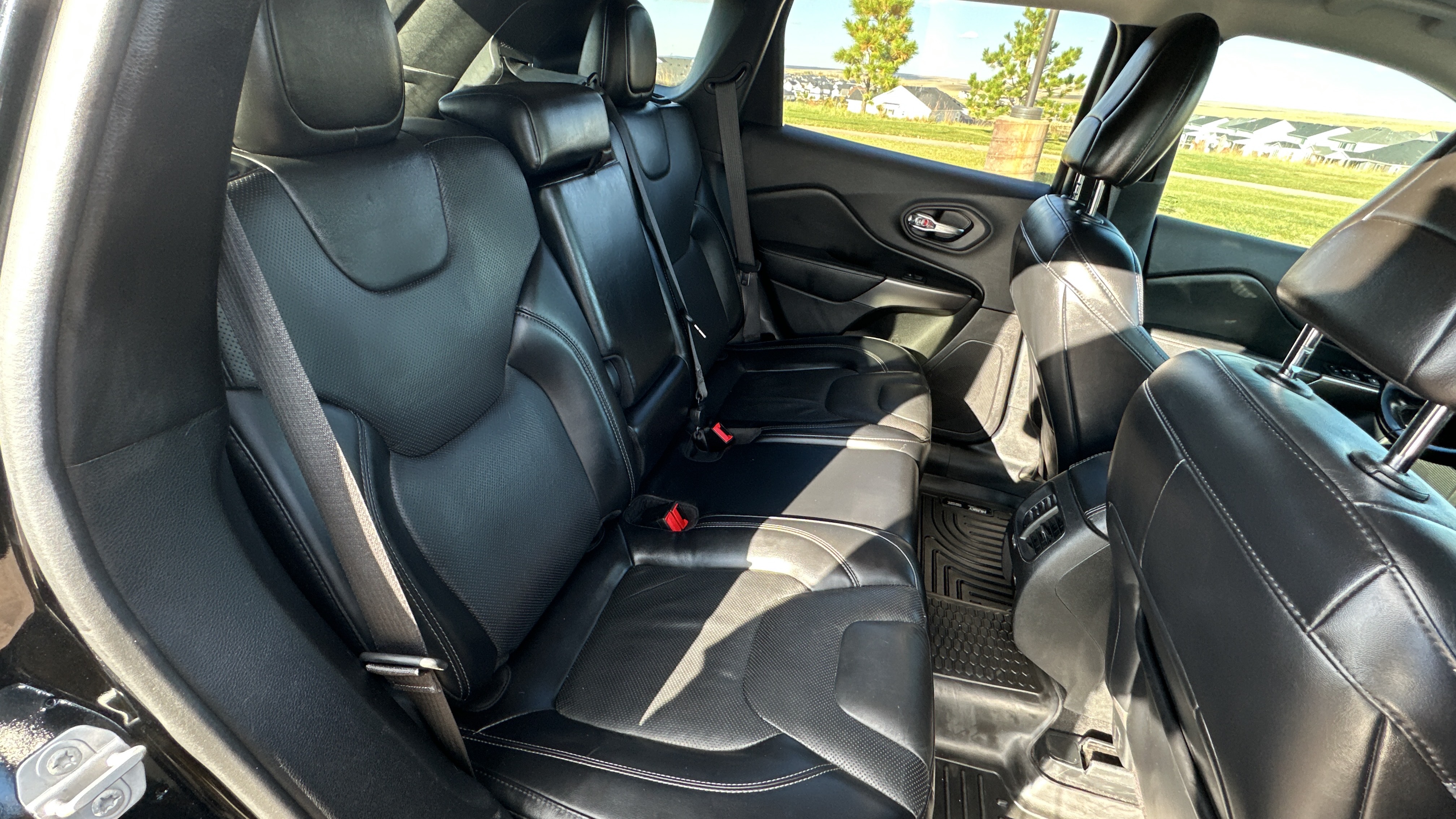 Used 2021 Jeep Cherokee Latitude Lux AWD/4WD image 20