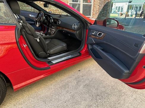 Used 2013 Mercedes-Benz SL 63 AMG image 8