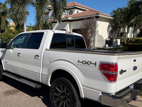 Used 2013 Ford F150 King Ranch w/ King Ranch Luxury Pkg image 5