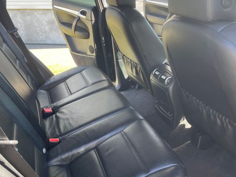 Used 2006 Porsche Cayenne image 14