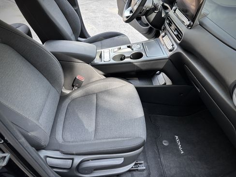 Used 2023 Hyundai Kona SEL w/ Cargo Package image 25