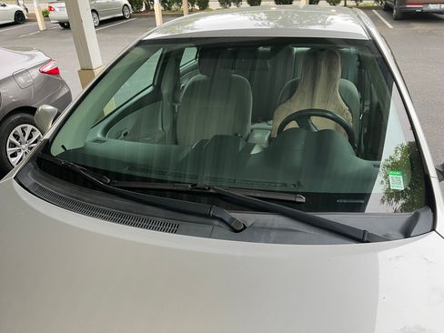 Used 2012 Toyota Corolla L FWD image 6