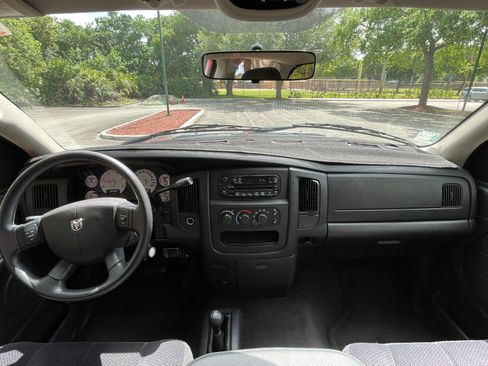 Used 2004 Dodge Ram 2500 Truck SLT w/ Trailer Tow Group image 16