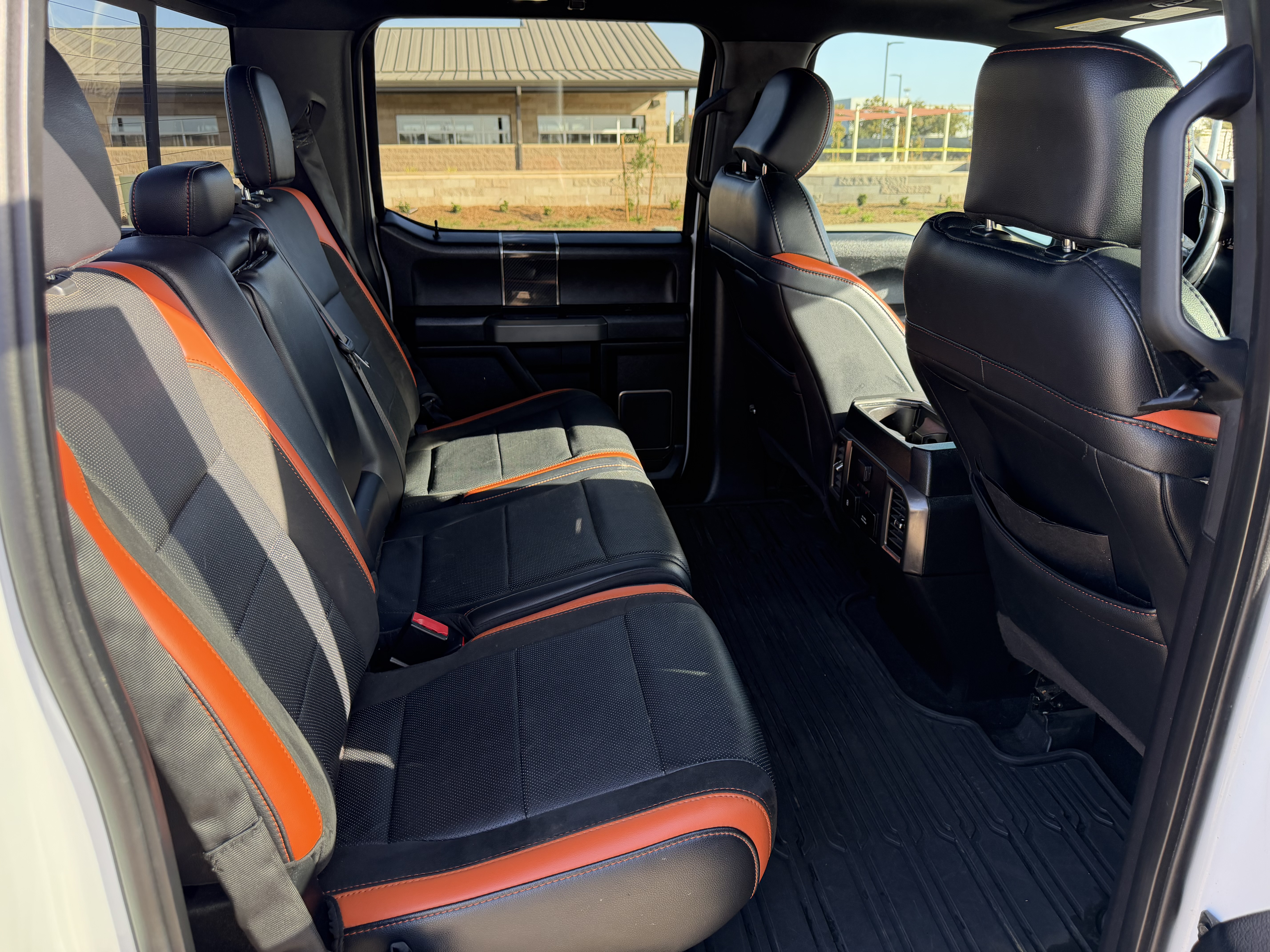 Used 2018 Ford F150 Raptor w/ Equipment Group 802A Luxury AWD/4WD image 17