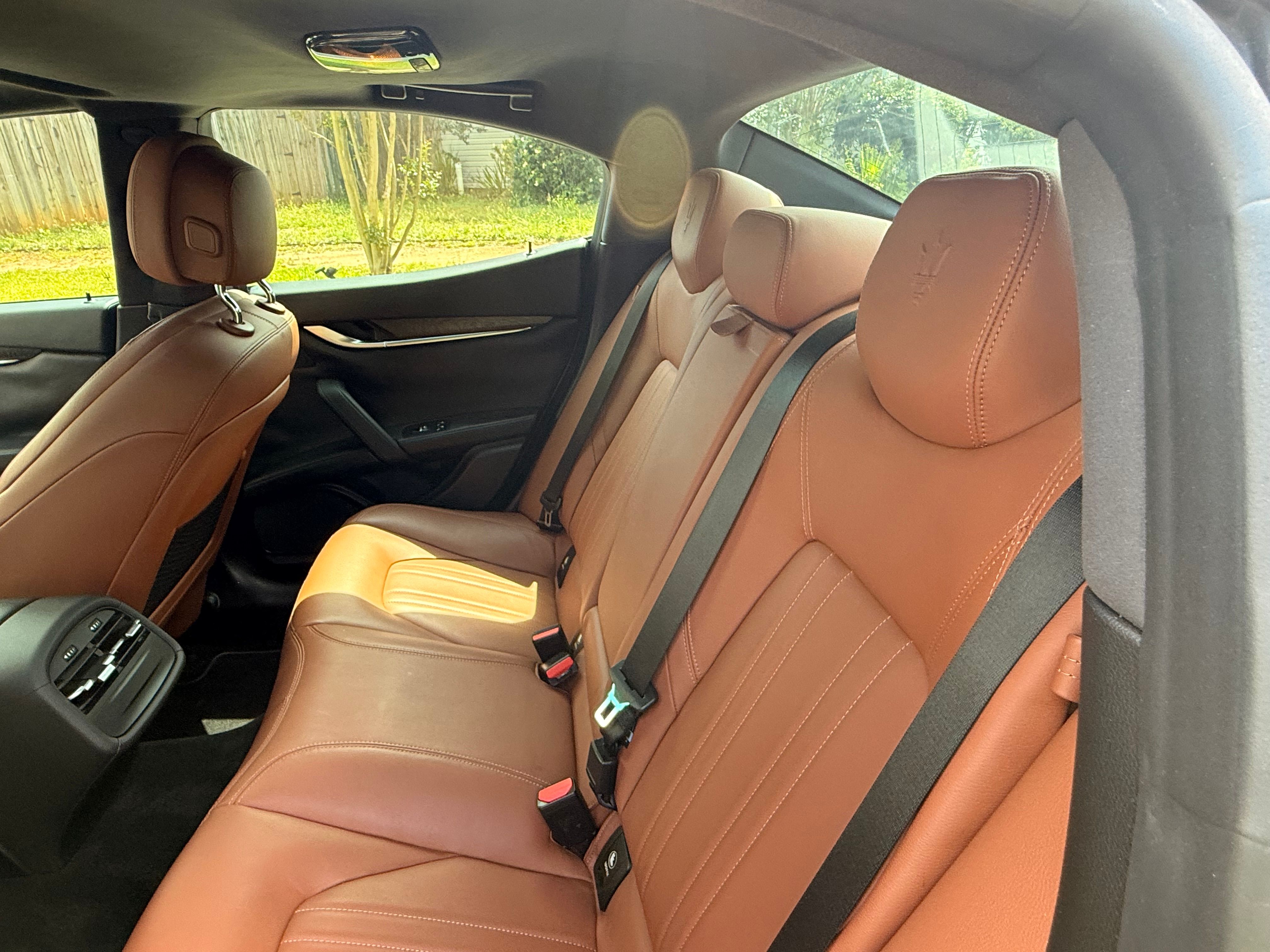 Used 2014 Maserati Ghibli RWD image 9