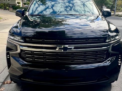 Used 2022 Chevrolet Tahoe RST w/ Luxury Package AWD/4WD image 5