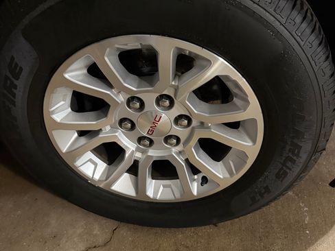 Used 2015 GMC Yukon SLT image 9