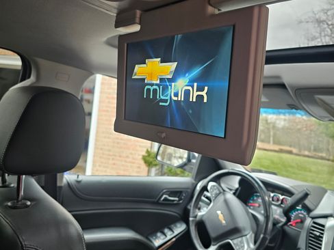 Used 2015 Chevrolet Tahoe LTZ image 16