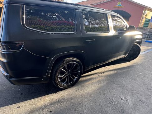 Used 2023 Jeep Grand Wagoneer Series II w/ Quick Order Packagew 28T image 8