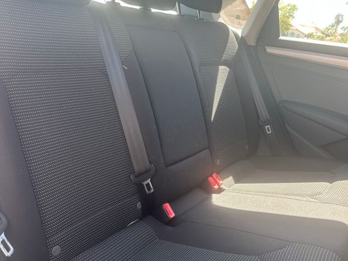 Used 2018 Volkswagen Passat 2.0T S FWD image 9