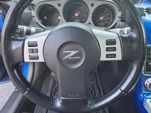 Used 2007 Nissan 350Z Touring image 10