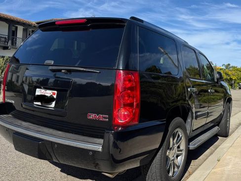 Used 2013 GMC Yukon Denali image 11