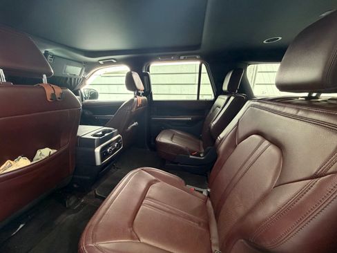 Used 2022 Ford Expedition Max Limited RWD image 6