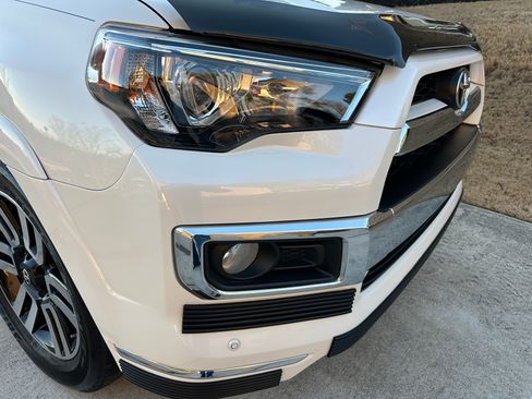 Used 2016 Toyota 4Runner Limited image 6