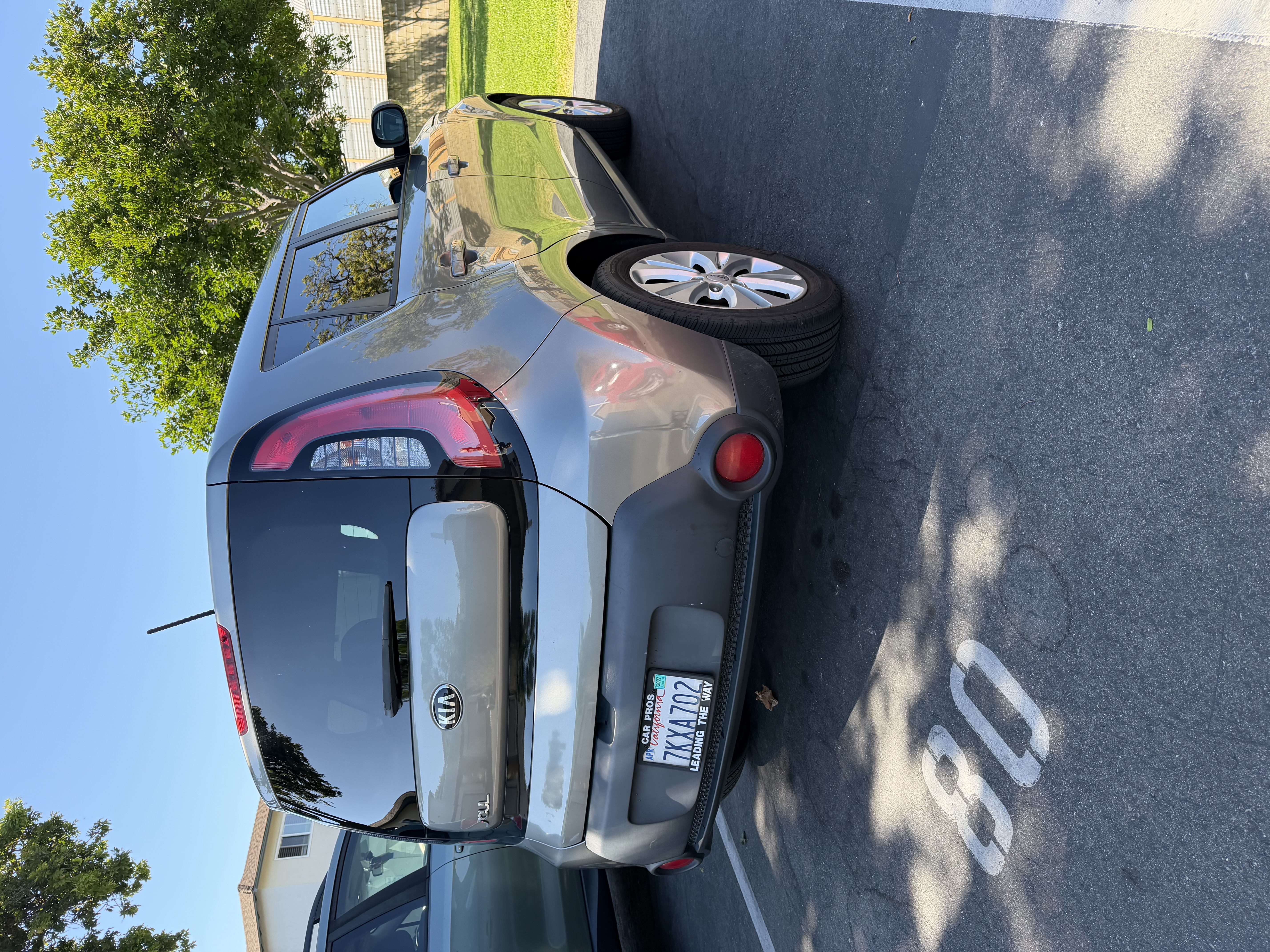 Used 2015 Kia Soul + FWD image 2
