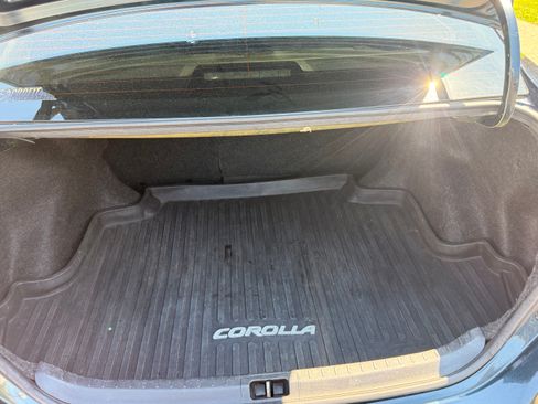 Used 2019 Toyota Corolla LE FWD image 14