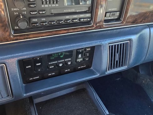 Used 1992 Buick Roadmaster Estate image 19