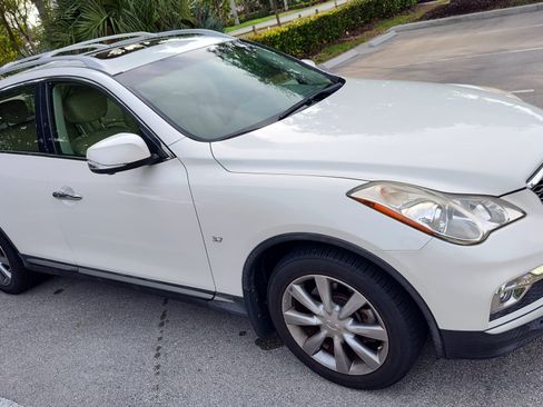 Used 2017 INFINITI QX50 2WD w/ Premium Plus Package image 1