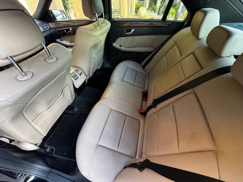 Used 2013 Mercedes-Benz E 350 Sedan image 17