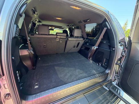 Used 2023 Lexus GX 460 Premium w/ Premium Plus Package AWD/4WD image 9