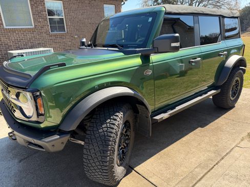 Used 2022 Ford Bronco Wildtrak image 10