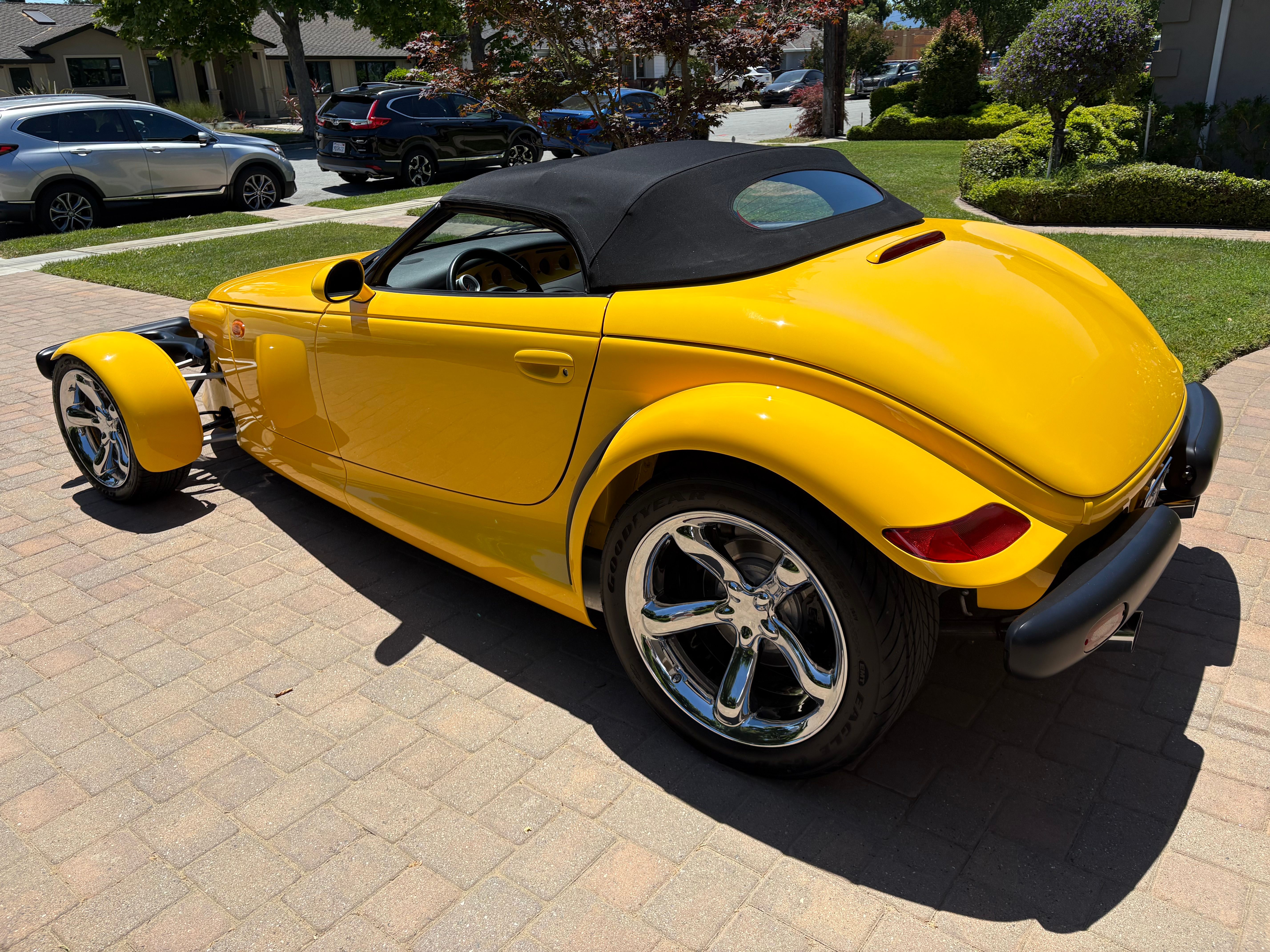 Used 2002 Chrysler Prowler RWD image 5