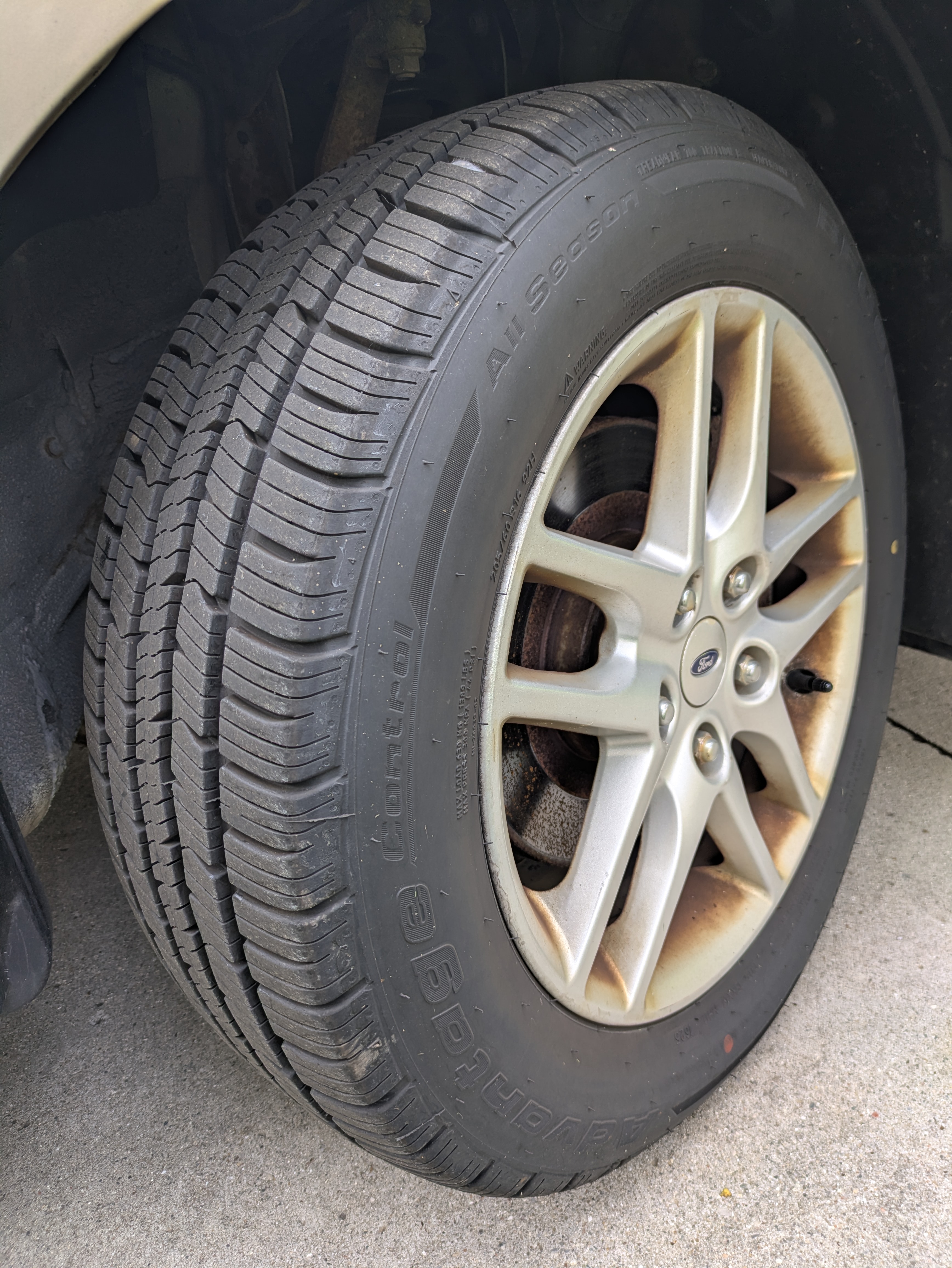 Used 2010 Ford Fusion S FWD image 20
