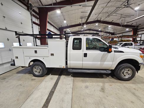 Used 2016 Ford F350 XL image 8