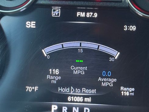 Used 2016 RAM 1500 Laramie w/ Convenience Group image 4